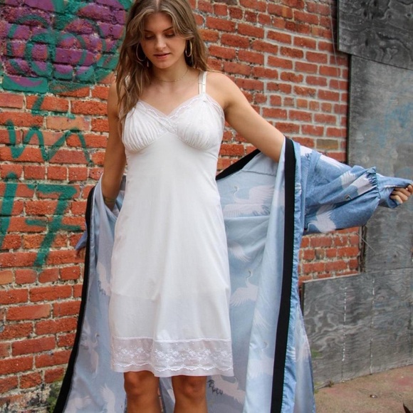 Vintage Japanese style crane print long side slit robe - Picture 2 of 11